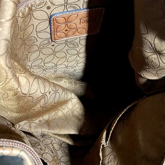 Fossil Leather Shoulder Bag Tan Brown Adjustable Shoulder Strap Zipper Pockets - Picture 2 of 4